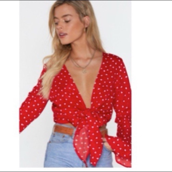 Nasty Gal Tops - Nasty Gal heart cropped tie top